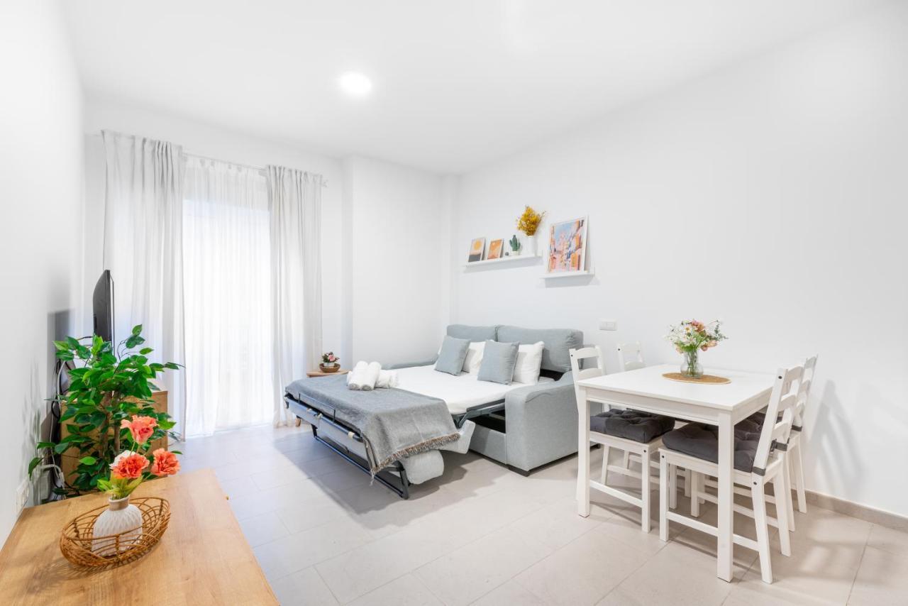 Wintowinrentals Superb New-Look Apartment Málaga Eksteriør bilde